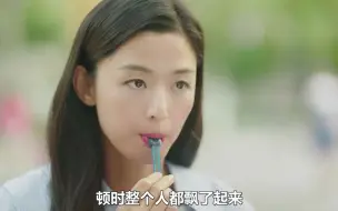 Download Video: 自行车在女人脚下居然跑得比汽车还快。