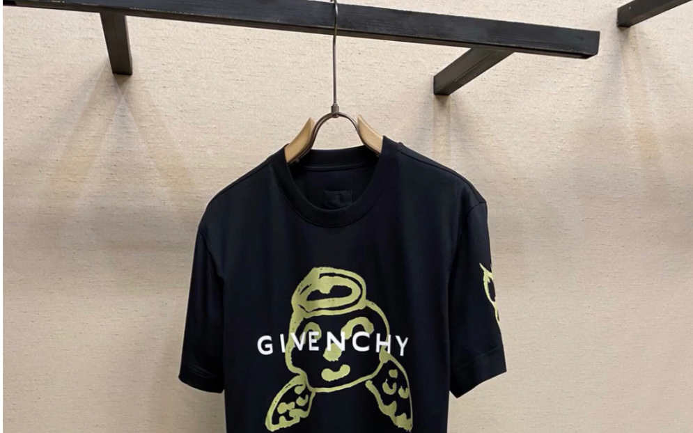 说一下高仿givenchy纪梵希23ss夏季新款纪梵希圆领涂鸦印花休闲百搭