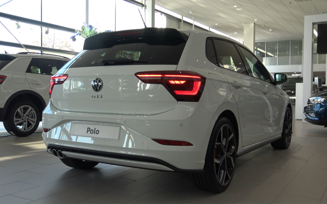 2023 volkswagen polo gti turbo (207hp)