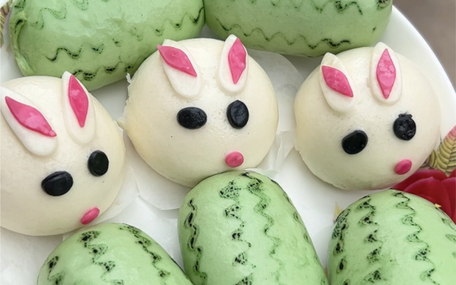 亲子互动游戏,吃卡通小馒头啦