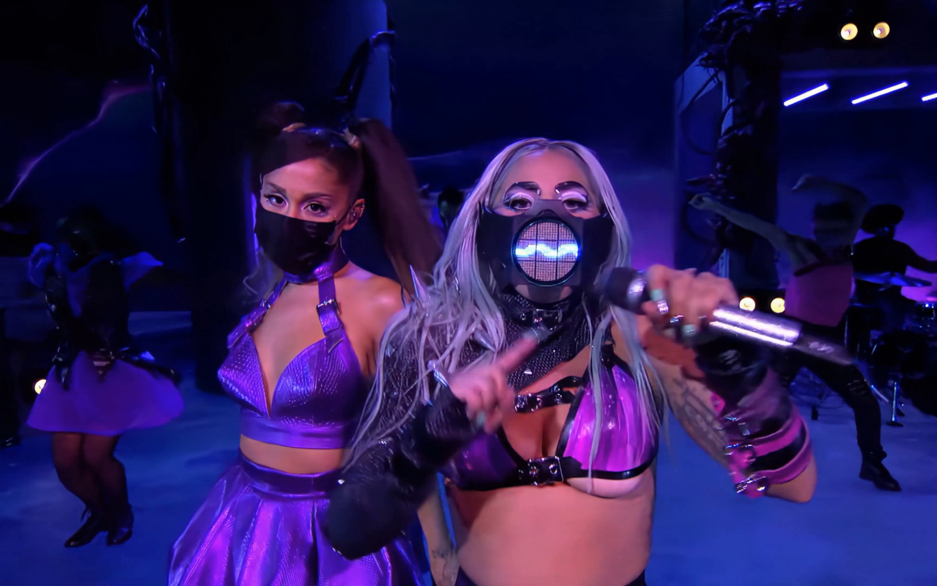[图]【4K60帧修复】Lady Gaga携手A妹Ariana Grande 演唱 Rain on me 《VMA现场》