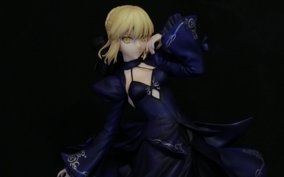 alter 黑礼服saber暗色调拍摄