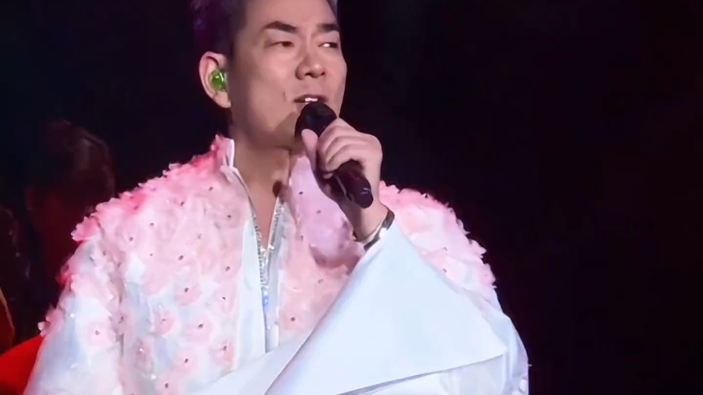 任贤齐#天涯#任贤齐演唱会#任贤齐哈尔滨演唱会