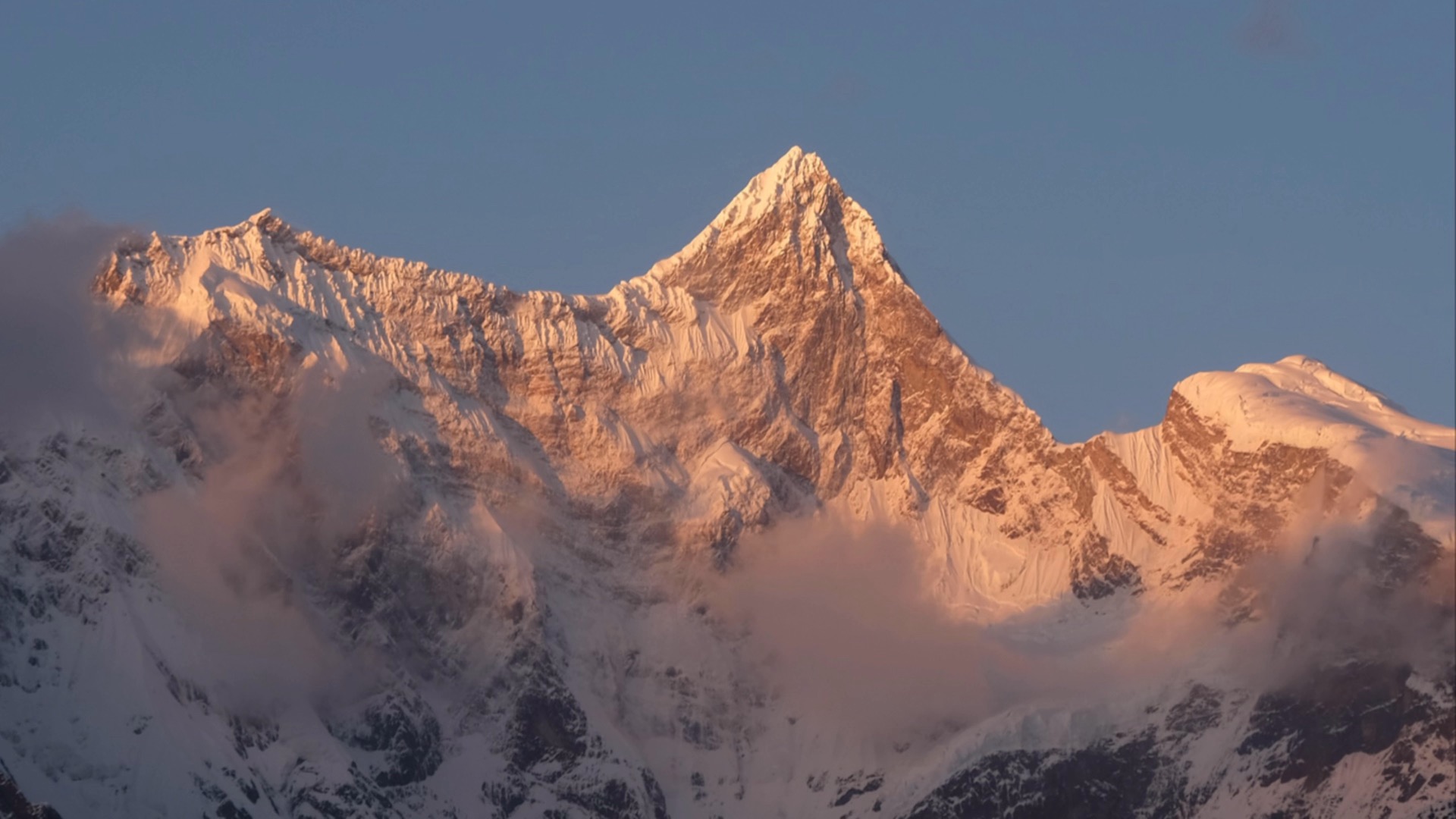 「西藏」南迦巴瓦峰遇到了日落金山