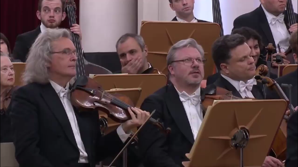 演奏挑战赛:16姐妹们入教吗交响乐版的exomama神级现场名场面