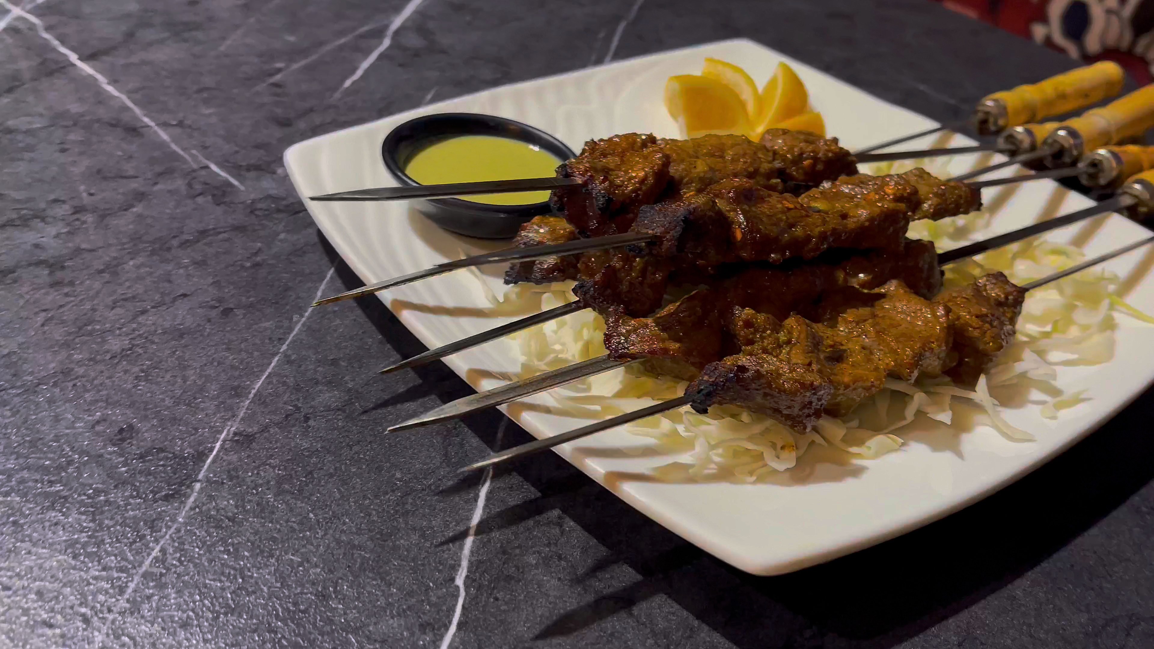 给家人们分享我们巴铁餐厅的巴基斯坦烤肉94