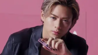 Download Video: 【YSL】平野紫耀单人CM SHO HIRANO X YSL LOVESHINE CANDY GLOW