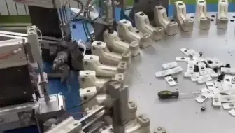 圆盘自动装配机