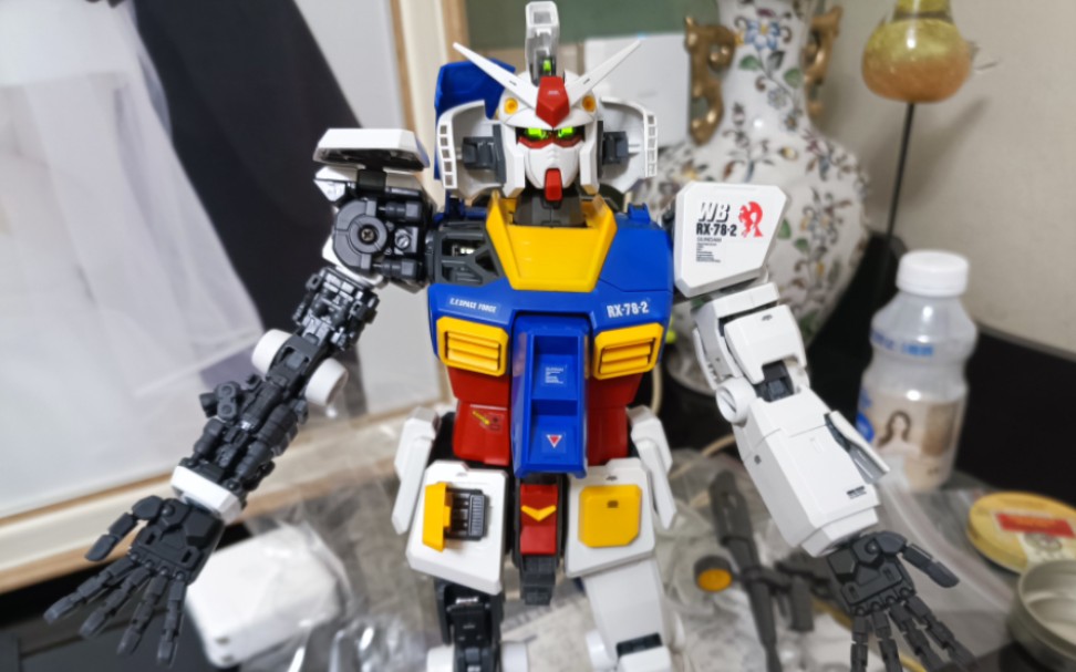 万代pg 元祖1.0高达rx-78 骨架可动爆甲部位分享 感觉没有大班pgu香了