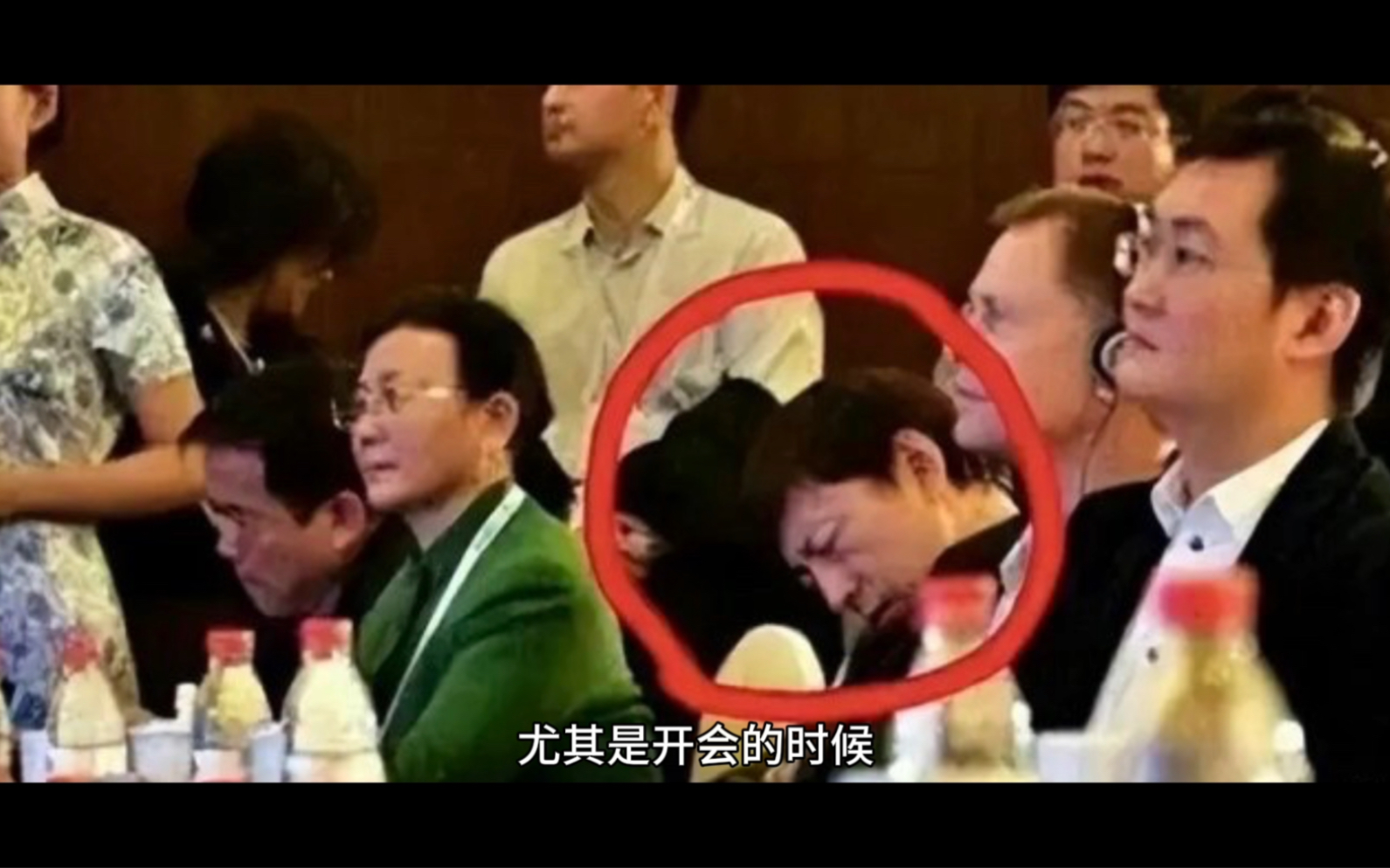 搜狐CEO张朝阳:睡眠过多有害,每天4个小时就很好哔哩哔哩bilibili