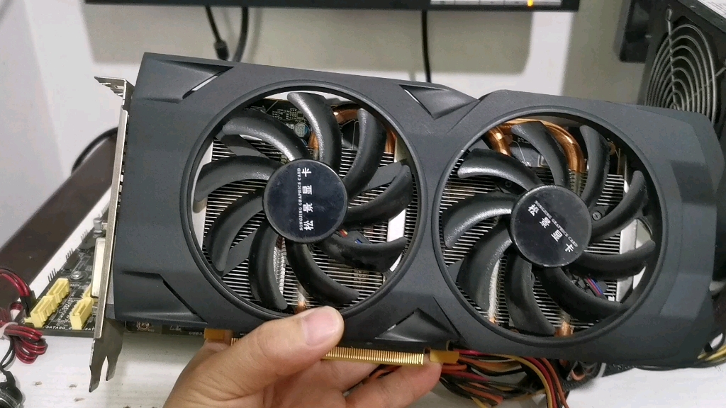 松景rx580-8g玩游戏就花屏死机这种情况基本上都是秒杀的节奏了
