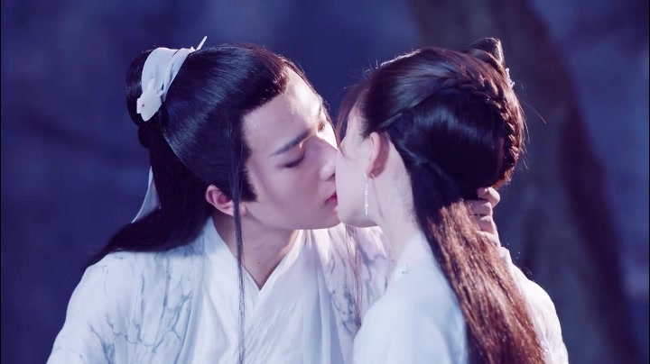 春花秋月赵露思李宏毅全剧吻戏合集高甜