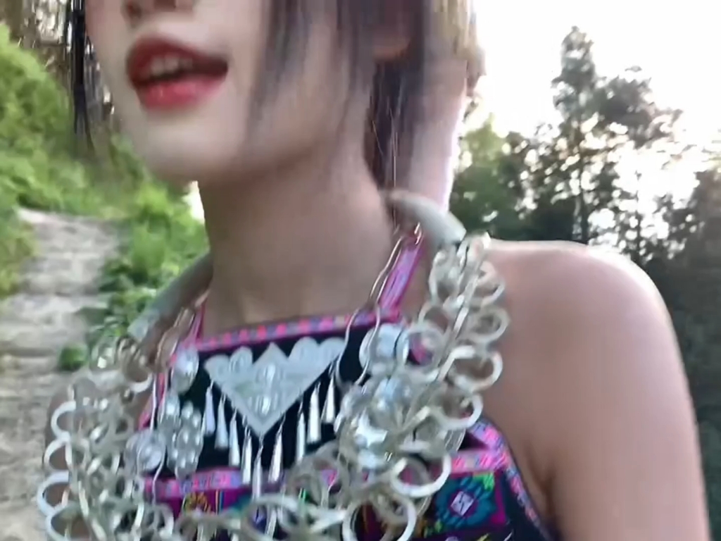 【苗疆圣女】小哥哥看到了我们苗疆圣女的脸必须娶回家的呀