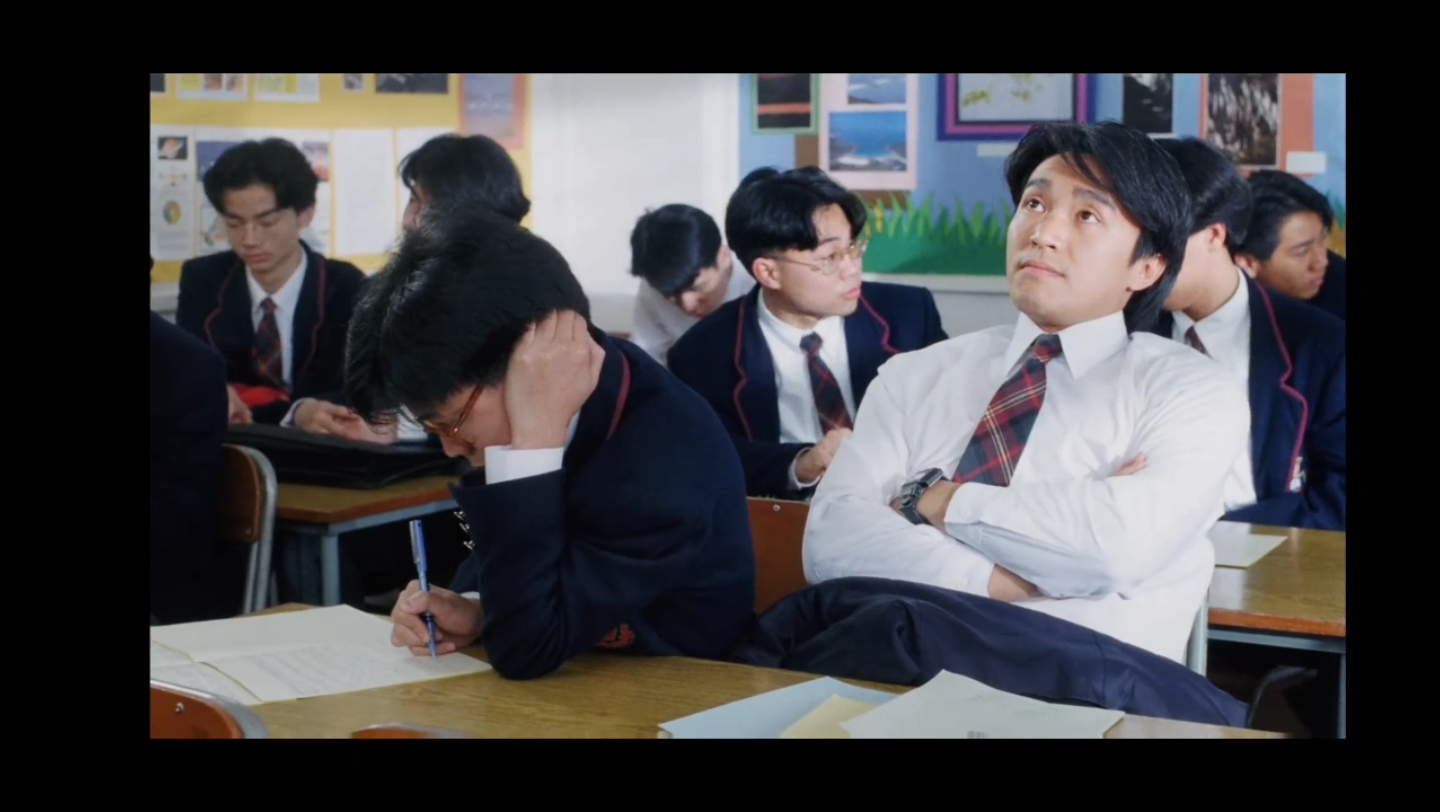 《逃学威龙》(粤语)周星星课堂作弊,不料被抓,搞笑片段