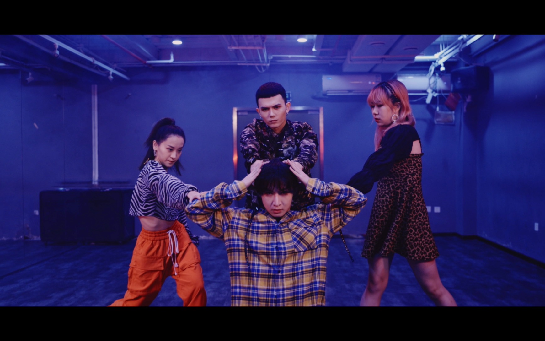 欧阳april雪瑶mannytaocover作品gunshot男女混团请直接出道