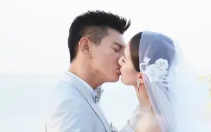 Скачать видео: 【吴奇隆刘诗诗婚礼】掀头纱+交换婚戒+世纪告白+甜蜜拥吻