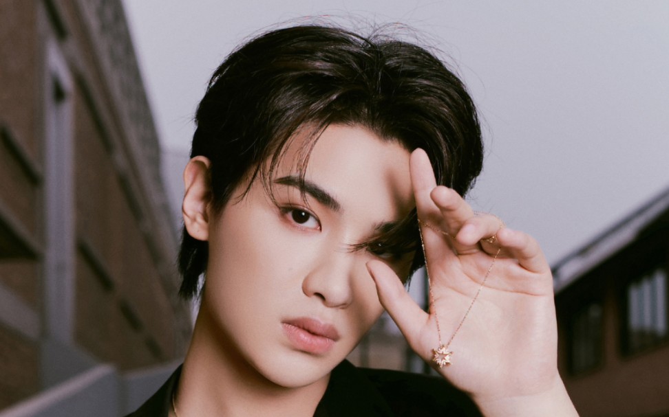 【justin黄明昊】个人单曲 《wonderland》mv