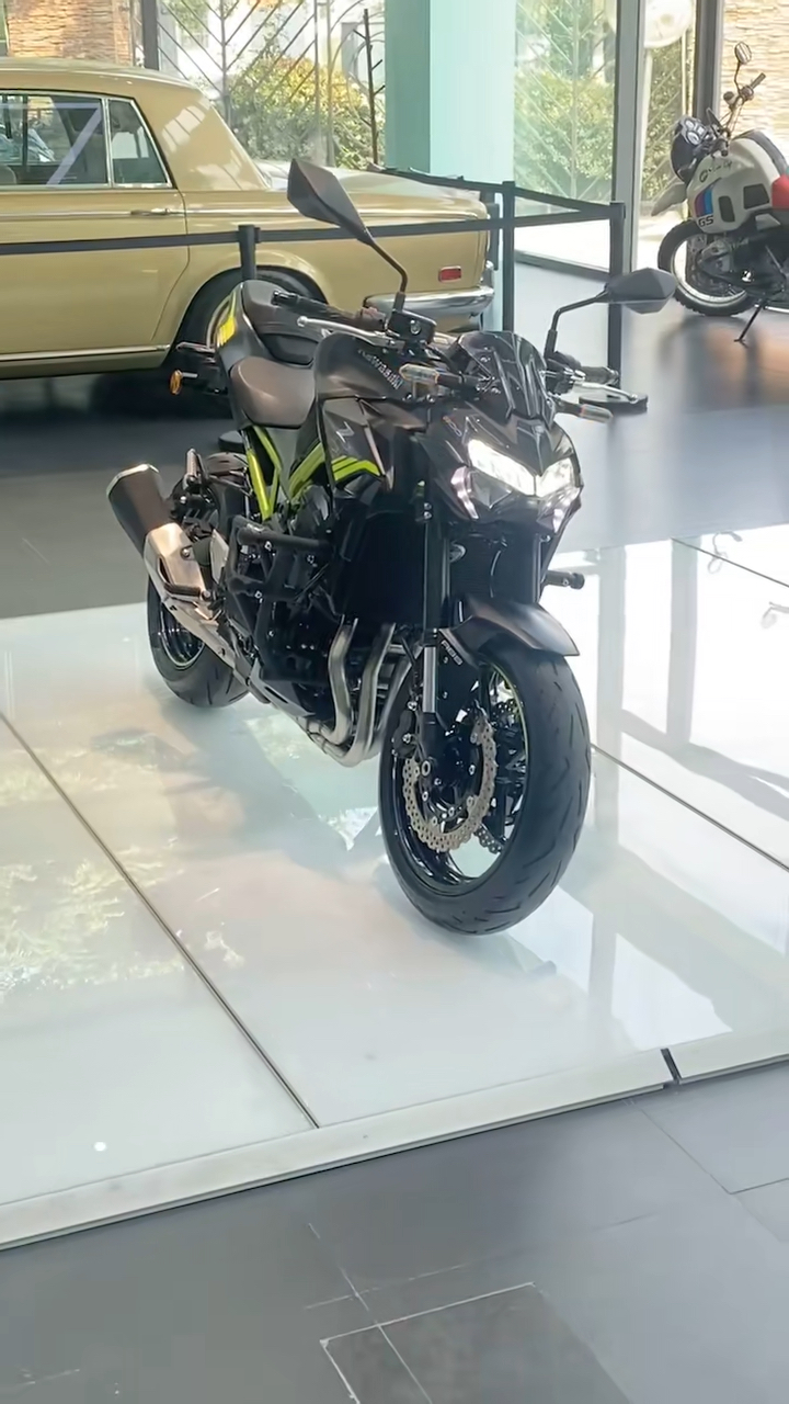 大贸二手21款川崎z9004000多公