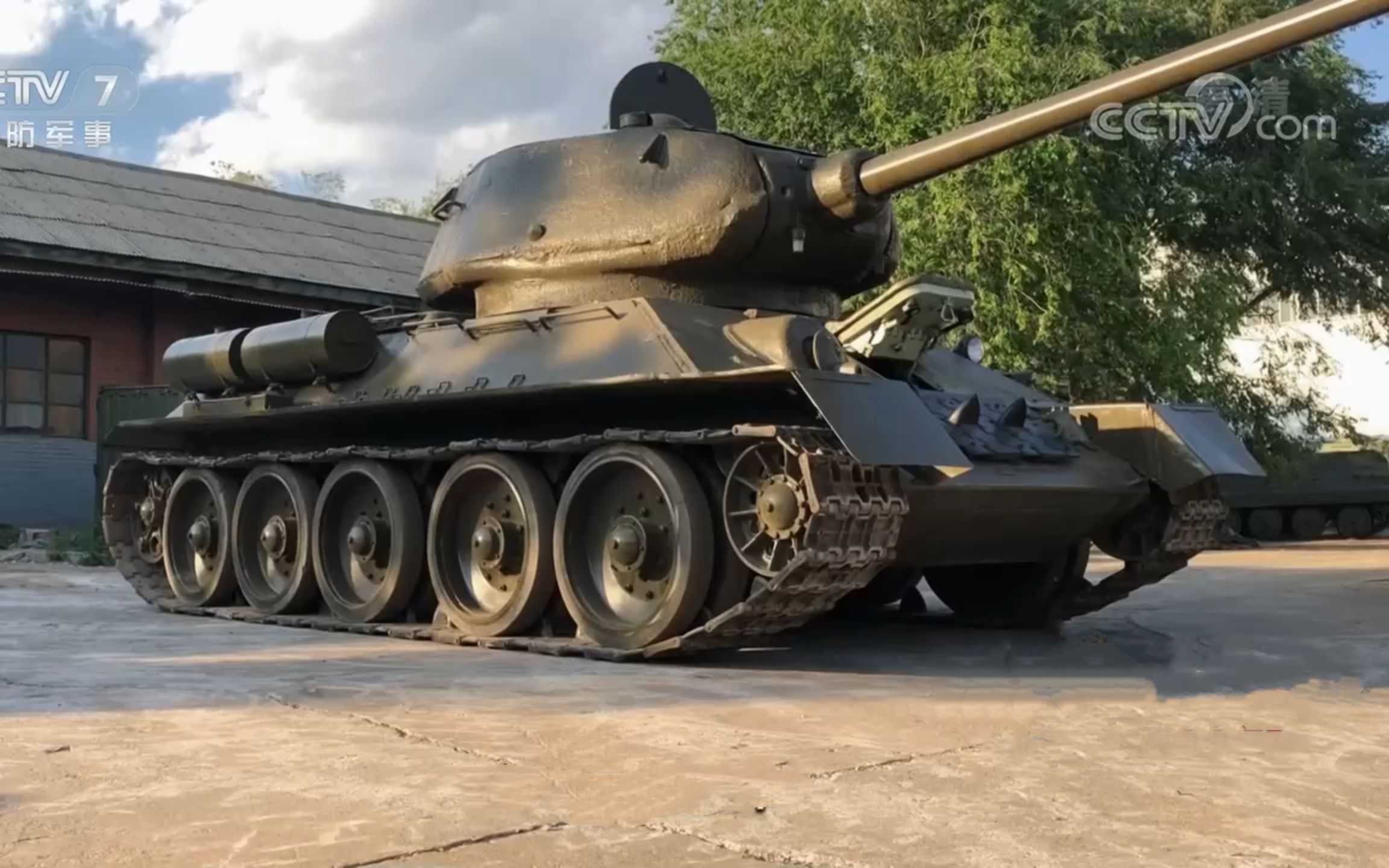 [图]一起走进！T-34坦克的新冲击