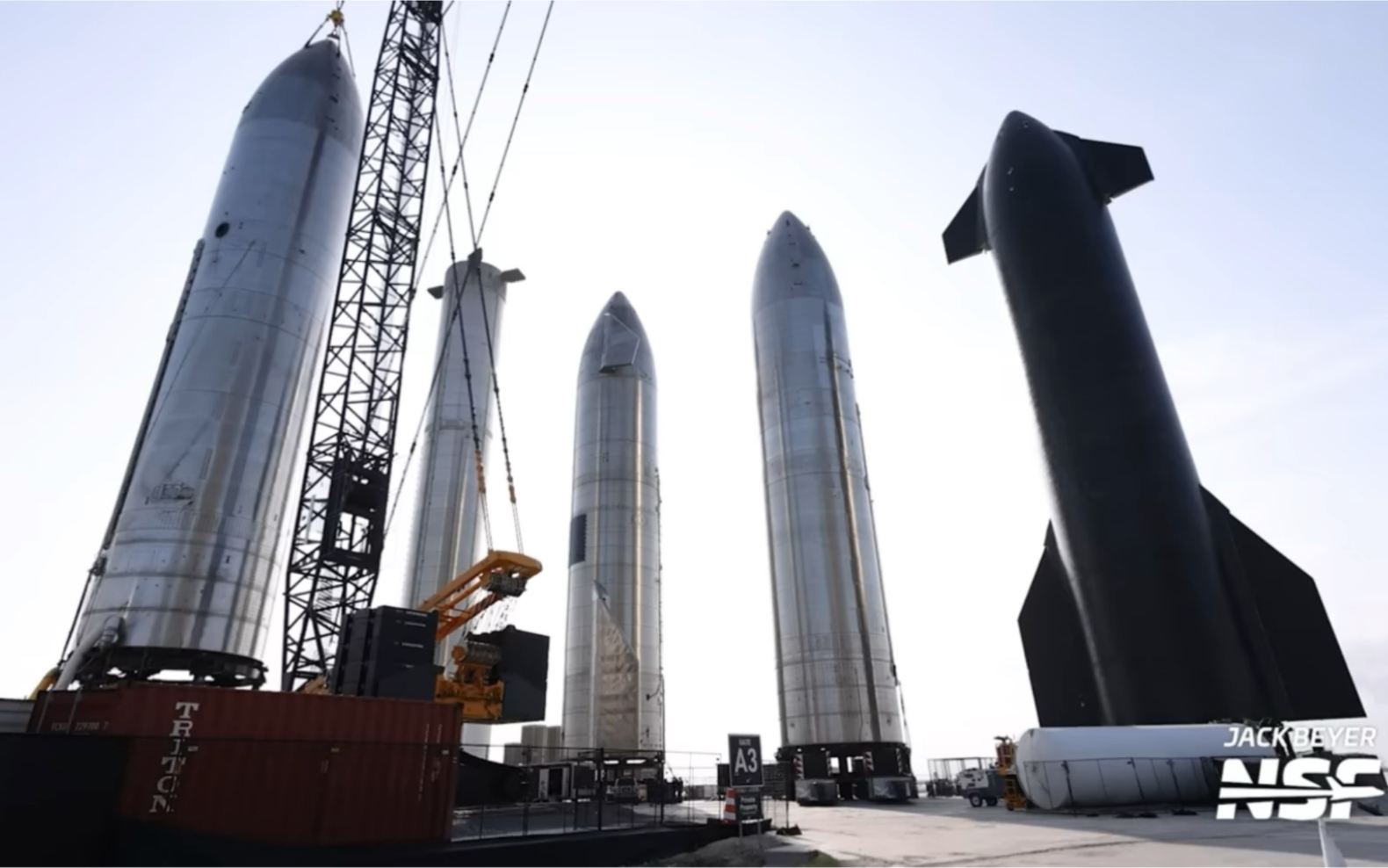 【现场原声】此刻停泊在spacex火箭花园的星舰们