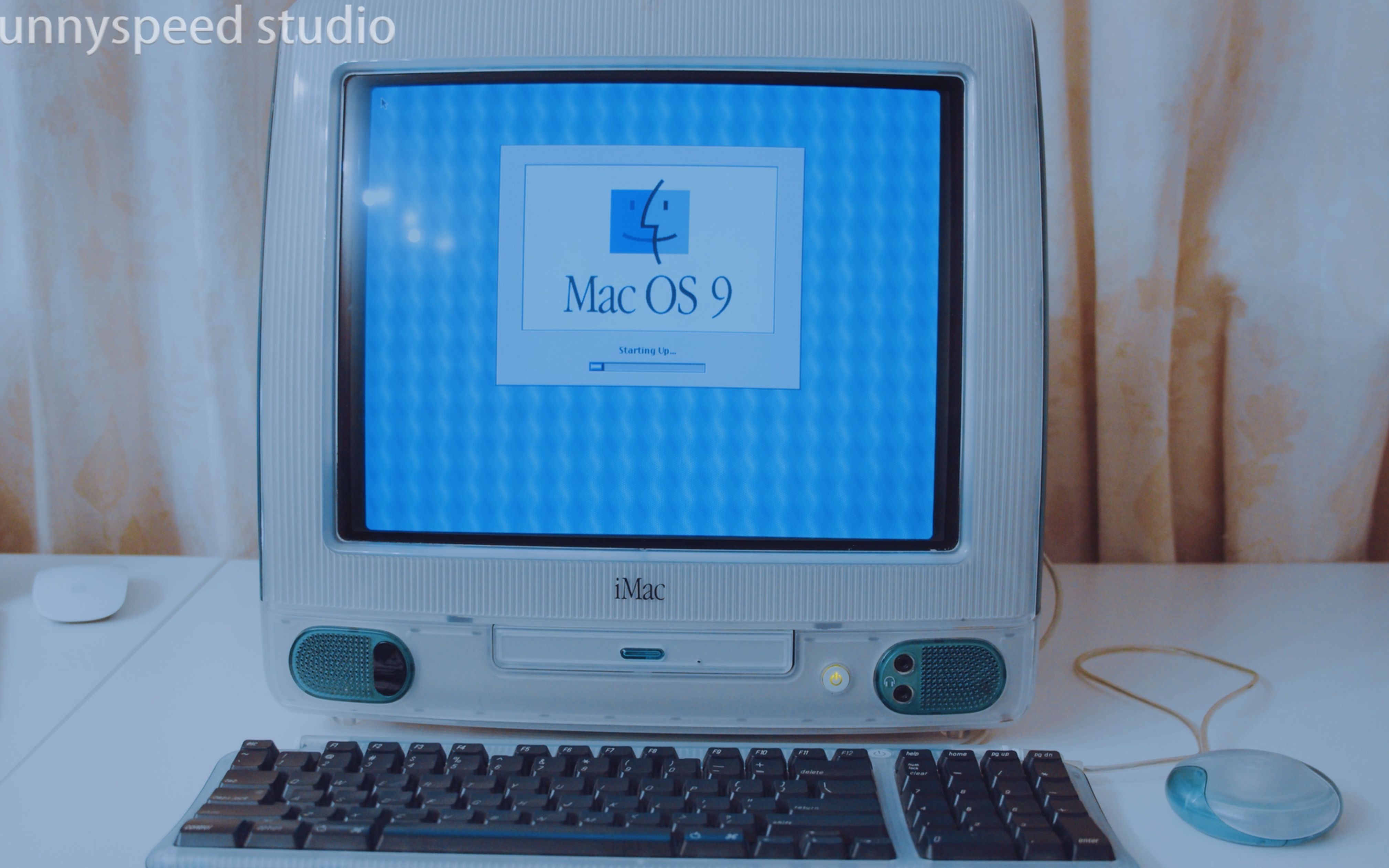 活动作品乔布斯回到苹果之后的第一个杰作1998年imacg3开机演示无评测