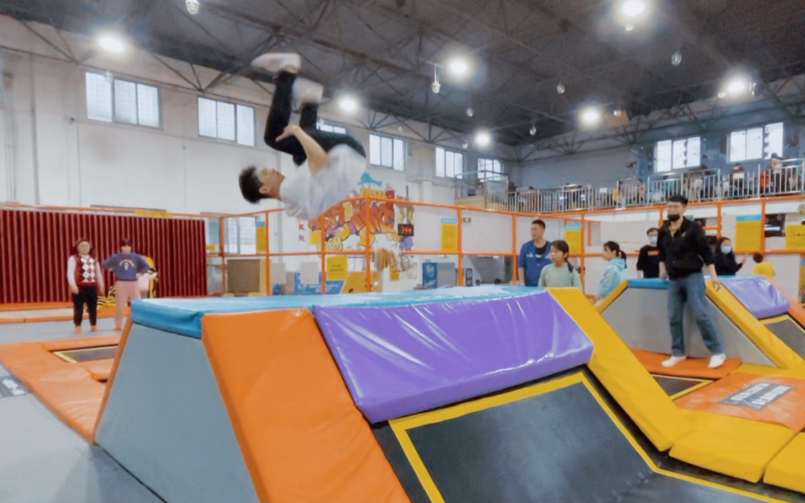 【跑酷训练】室内训练狠起来自己都怕!来!我再来一个!