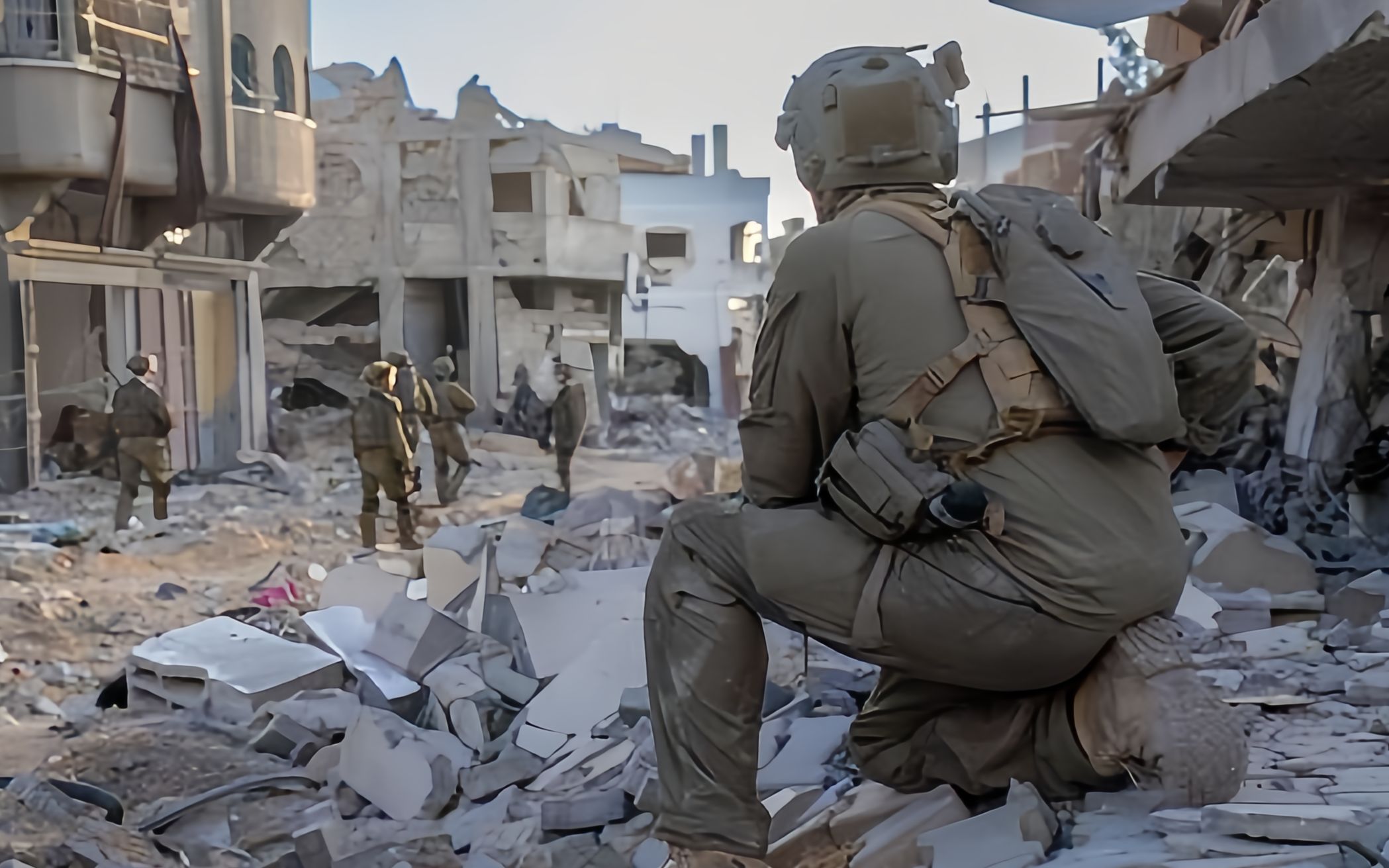 以色列军队的大规模地面行动占领了加沙的政府大楼