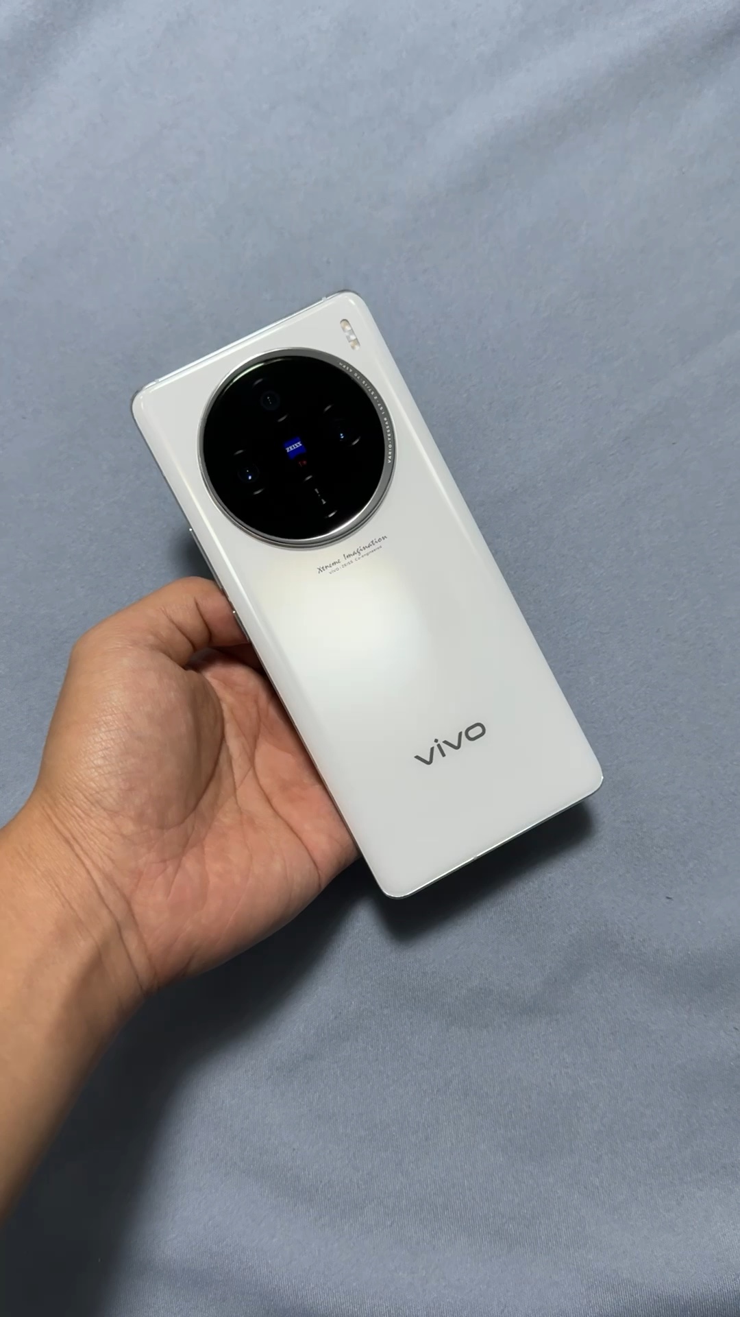 vivo x100这个白色真好看