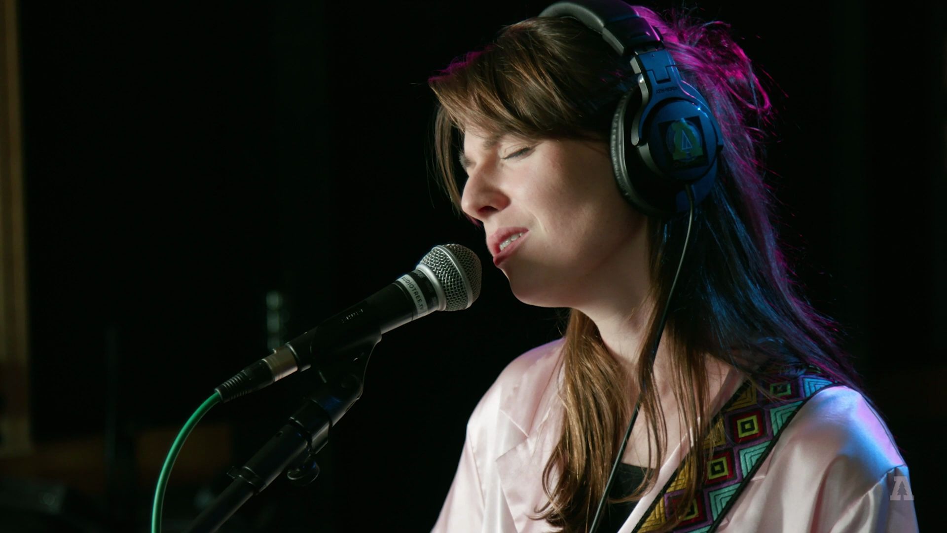 【阿司匹林】angie mcmahon - and i am a woman audiotree live