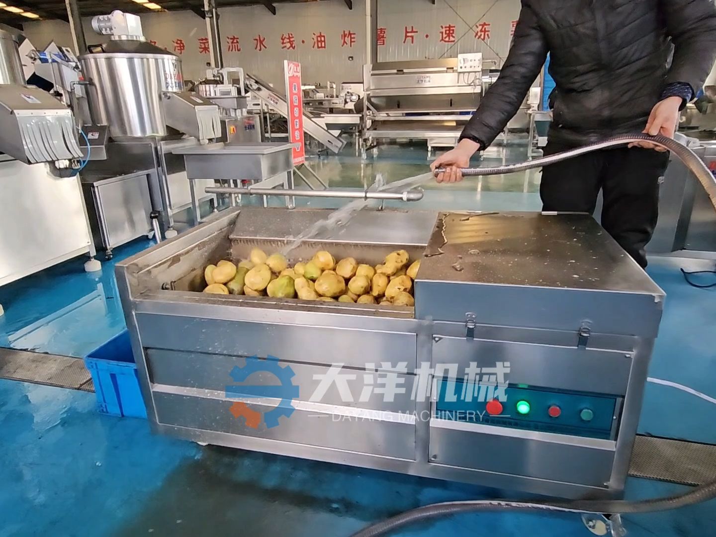 土豆脱皮机使用效果 毛刷式土豆去皮设备