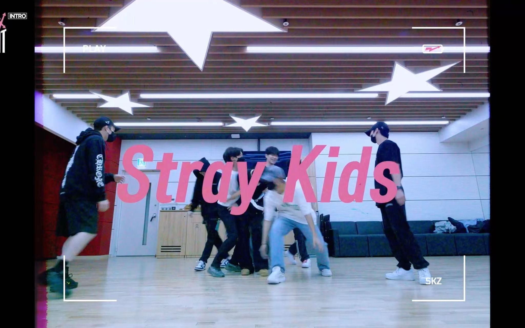 [图]【Stray Kids】 INTRO "MAXIDENT"