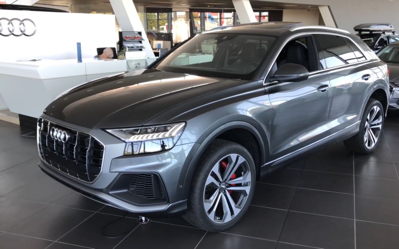 2018款全新奥迪q8sline50tdiv6实车展示