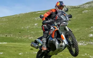 Download Video: 不是在越野，就是在去越野的路上！KTM 790 ADV R