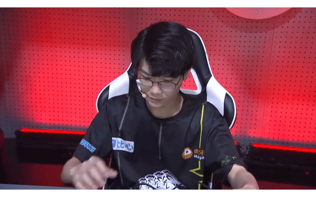 [4am33svan]超级短的focus