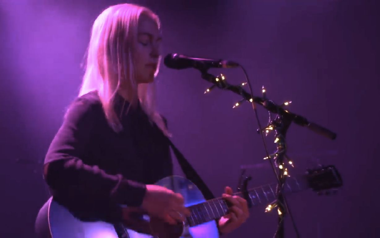 [图]Phoebe Bridgers-Georgia (live)这版乔治亚鲨疯