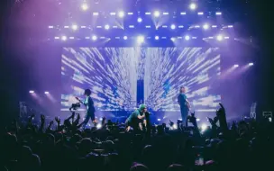 Descargar video: 【ONE OK ROCK】 FULL CONCERT - Le Zénith, Paris, 2024.10.6