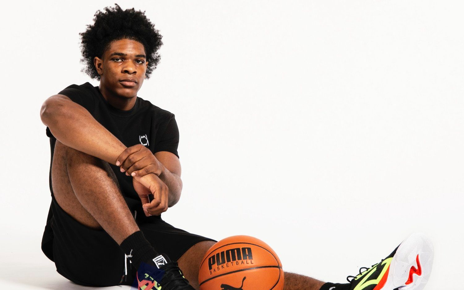 23年榜眼热门scoothenderson完成反手胯下换手扣篮