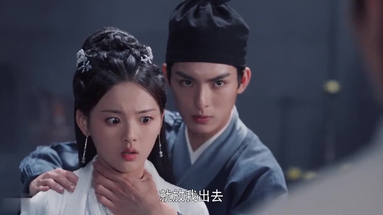 且听凤鸣:杨超越与王皓轩甜蜜约会,不料被徐开骋撞见,这下遭了