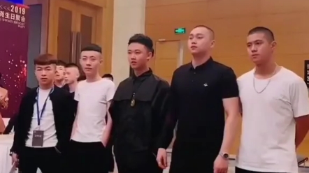 [图]都说男人的泪不会轻易的流