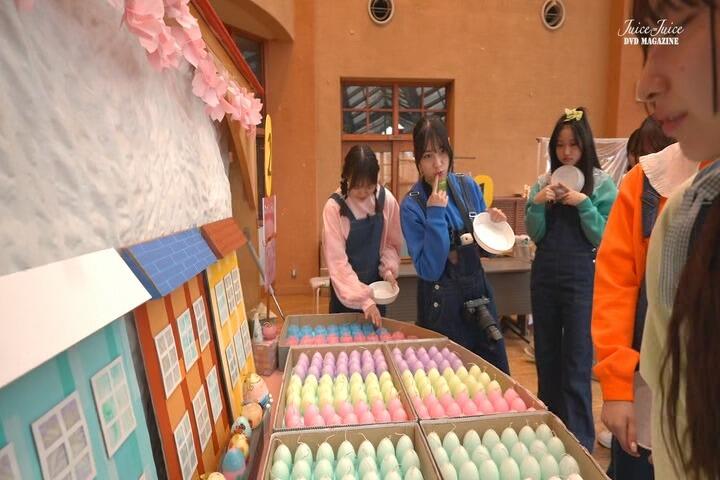 Juice=Juice DVD Magazine Vol.42 〜Uemura Akari Sotsugyou Memorial