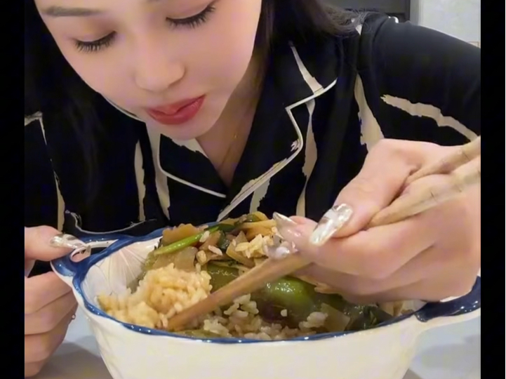 疯疯淼淼干饭合集