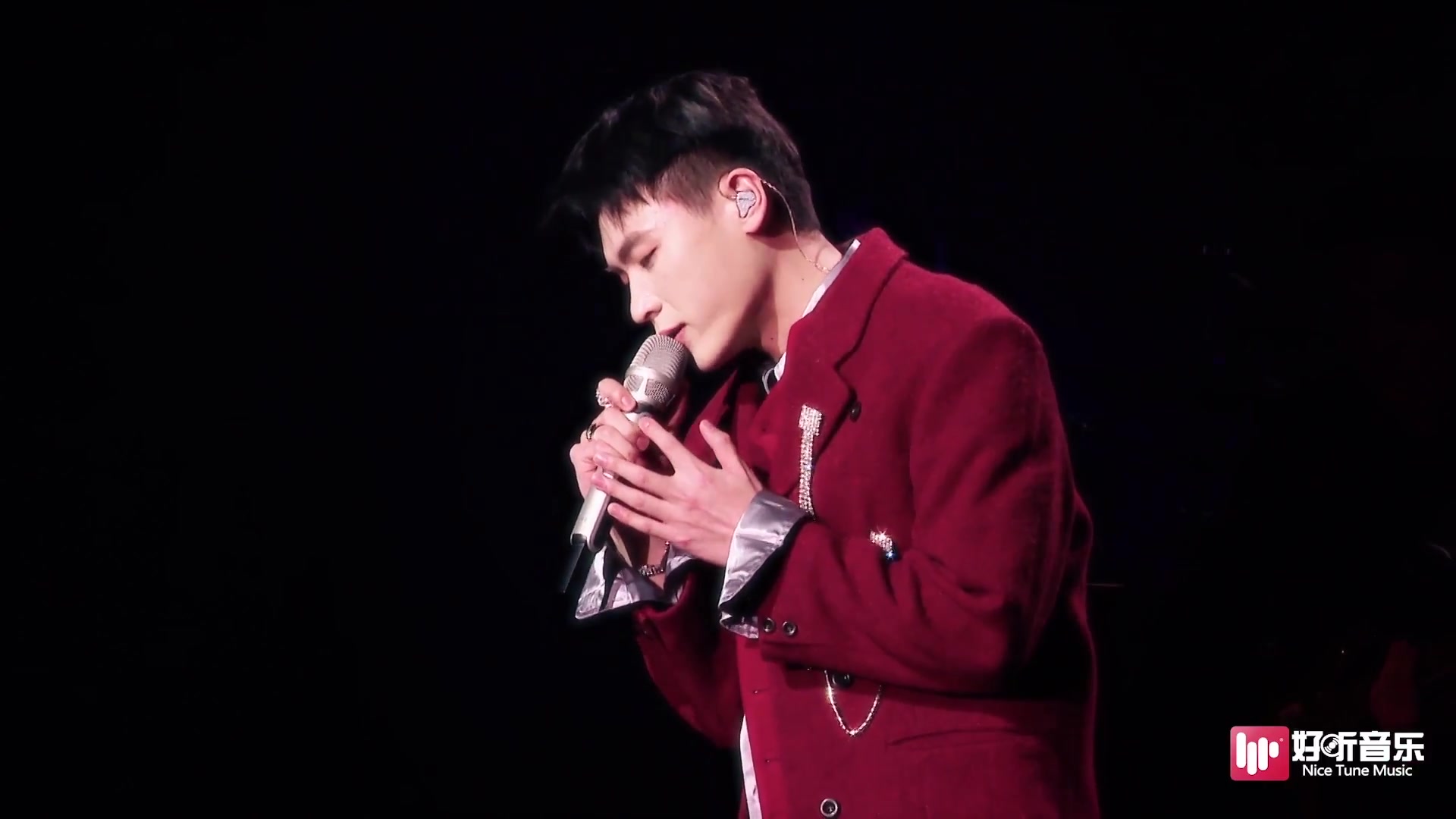 隔壁老樊歌曲重现场live隔壁老樊2021绽放北京音乐会樊凯杰演唱会nice