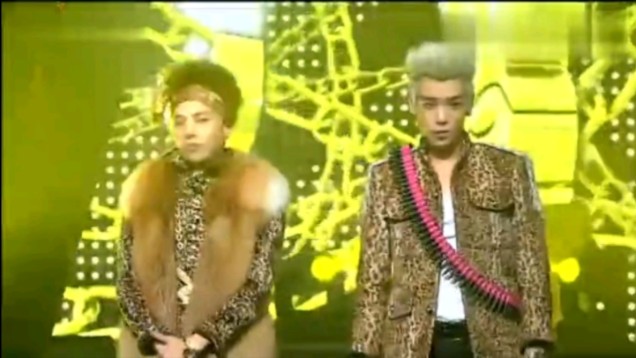 权志龙GD&T.O.PHigh High (Live At SBS人气歌谣 2011.01.09)!哔哩哔哩bilibili