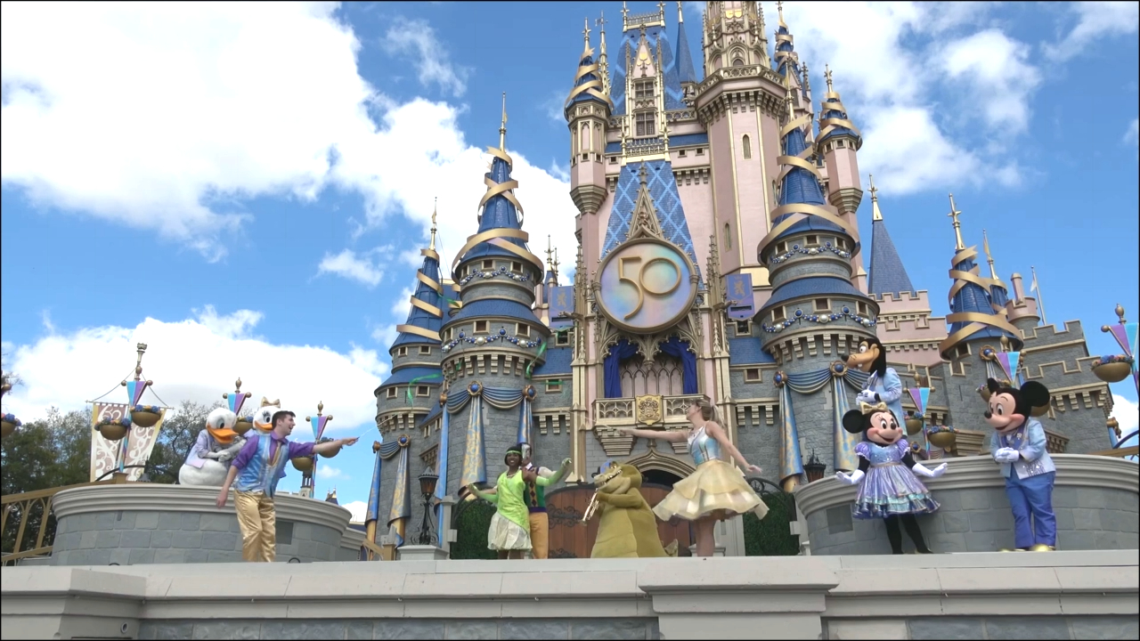 奥兰多迪士尼 米奇魔法盛典 城堡音乐舞蹈表演