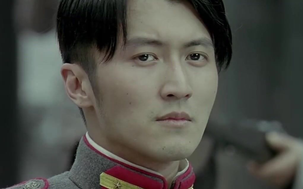 霸气军阀刘德华,得知洋人想抢咱土地,当场和对方翻脸