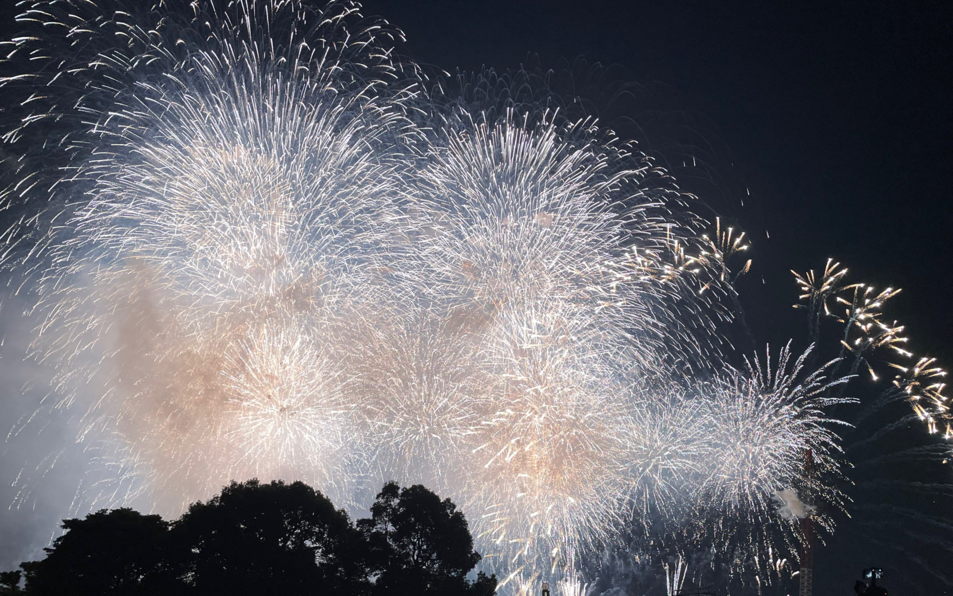 近距离看横滨花火大会～日本夏天的浪漫