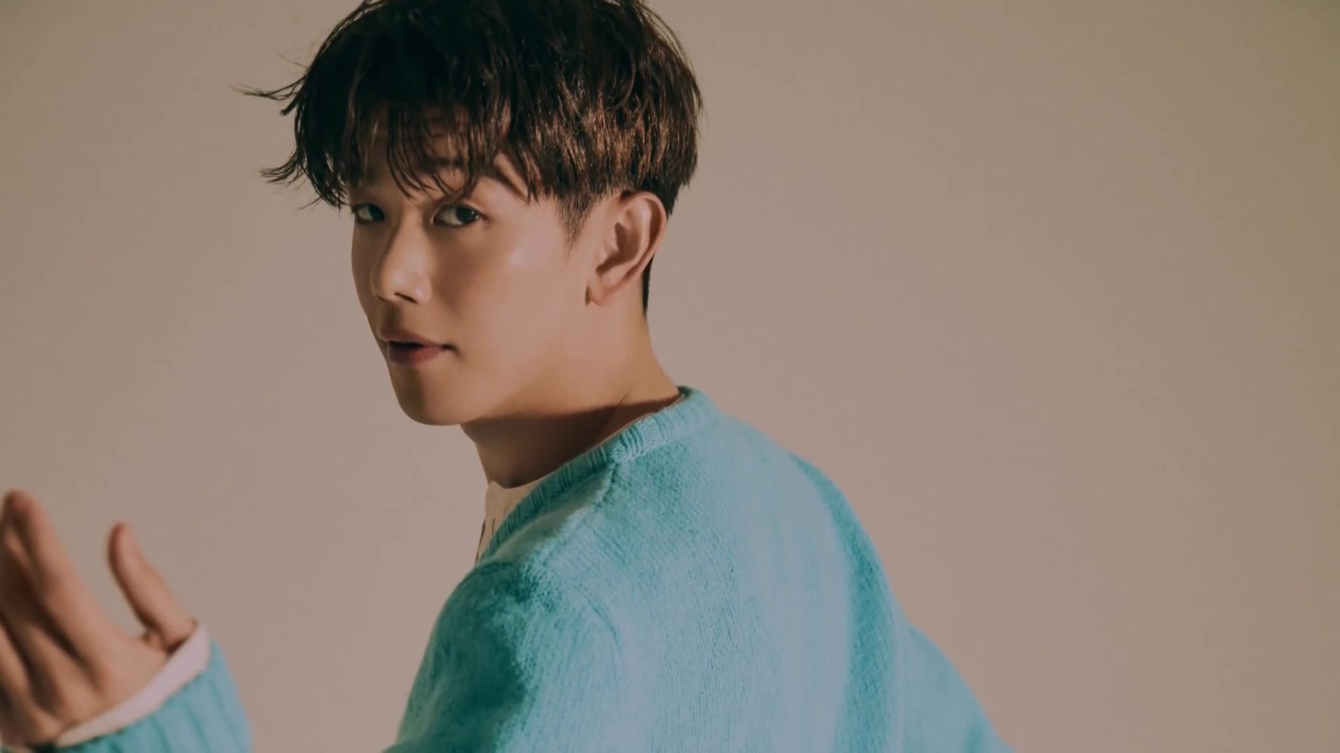 eric nam - euphoria (bts cover) produced by docskim_哔哩哔哩 (゜