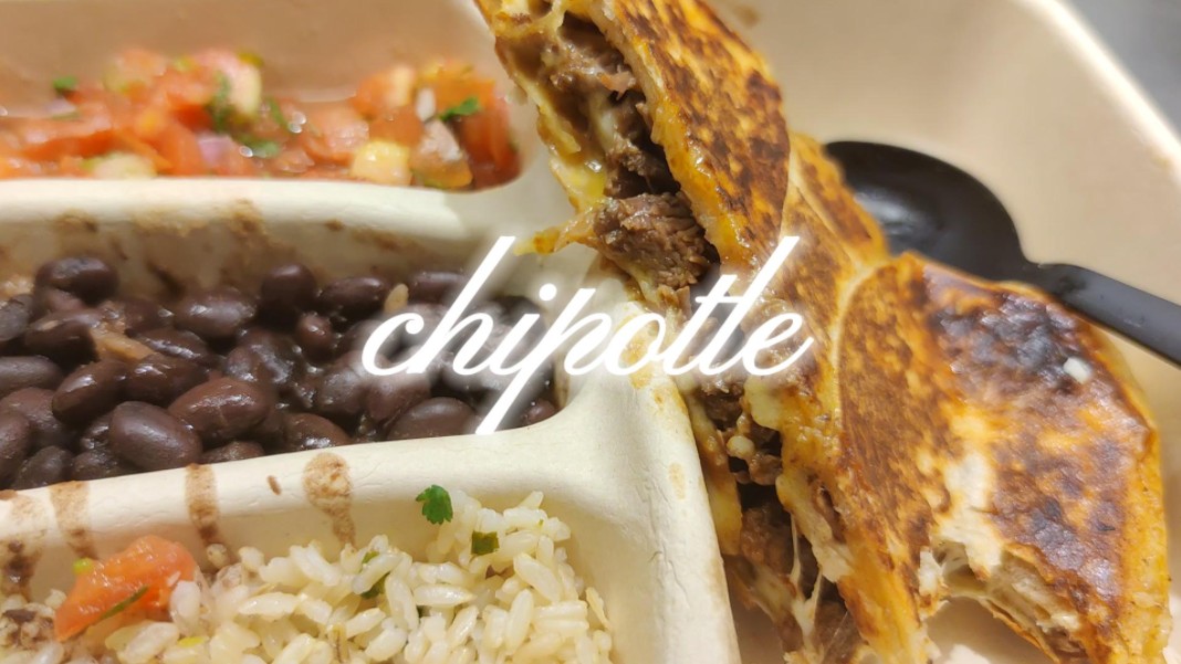 chipotle的牛肉饼还蛮好吃的,烤过的焦糖布丁甜甜的...哔哩哔哩bilibili