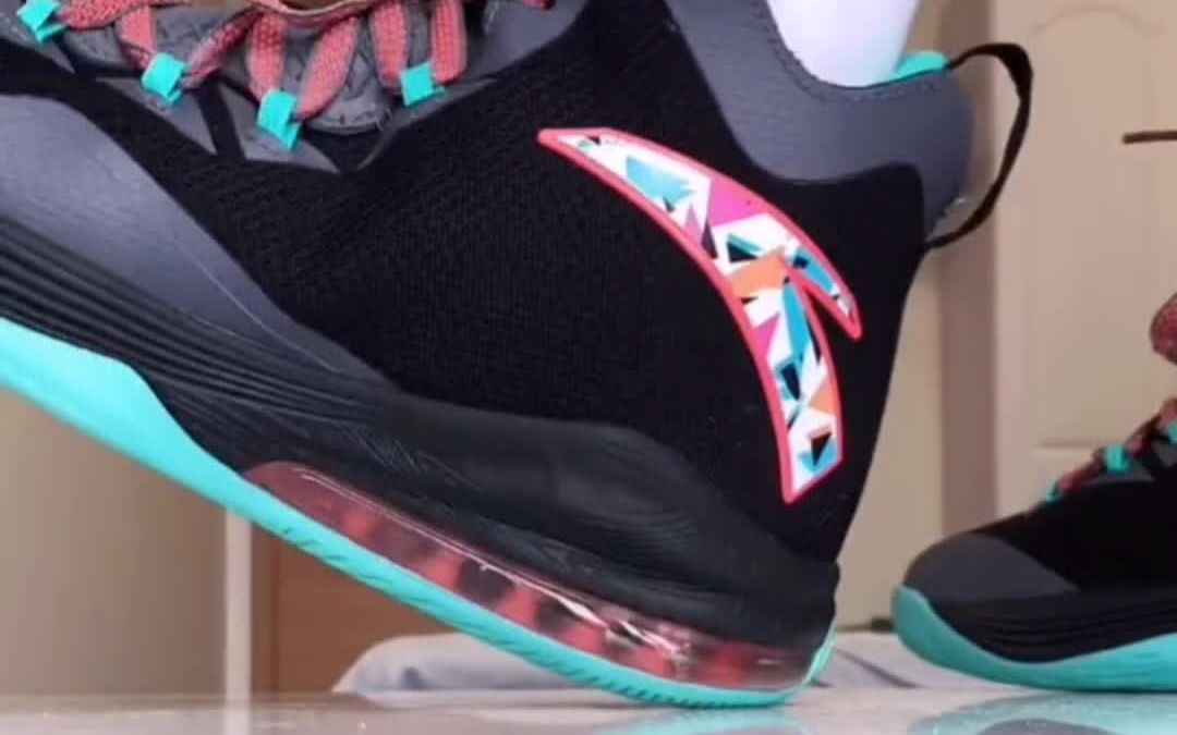 神盾1代简评安踏的气垫真就是个摆设