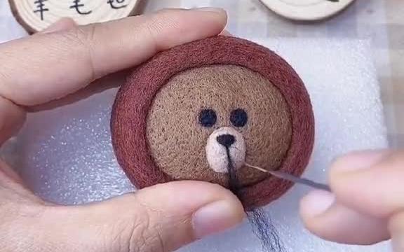 羊毛毡 手工diy 布朗熊布朗熊 一只小蜜蜂呀 飞在花丛中呀